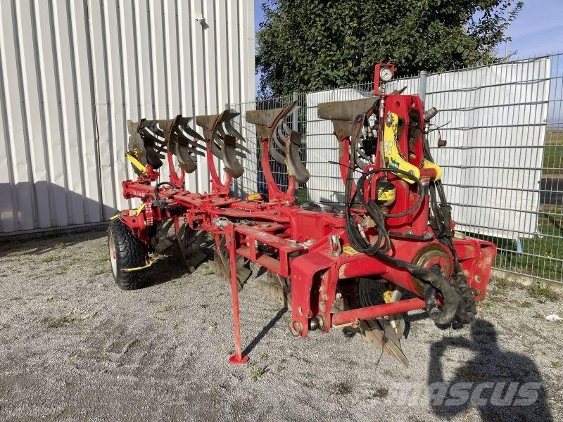 Pöttinger SERVO 45 S 5-SCHARIG PLUS محاريث تقليدية