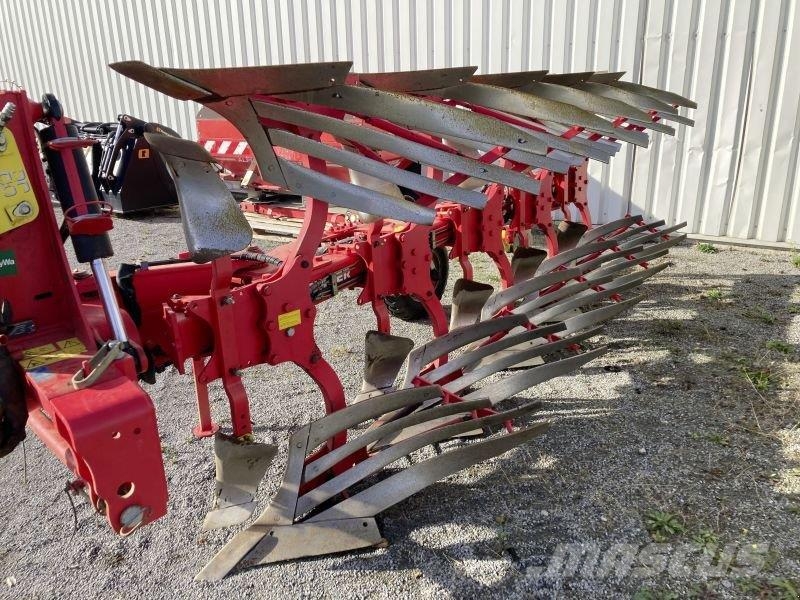 Pöttinger SERVO 45 S 5-SCHARIG PLUS محاريث تقليدية