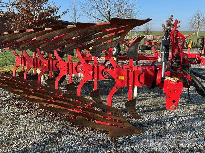 Pöttinger Servo 45 S Plus Konvenčné pluhy