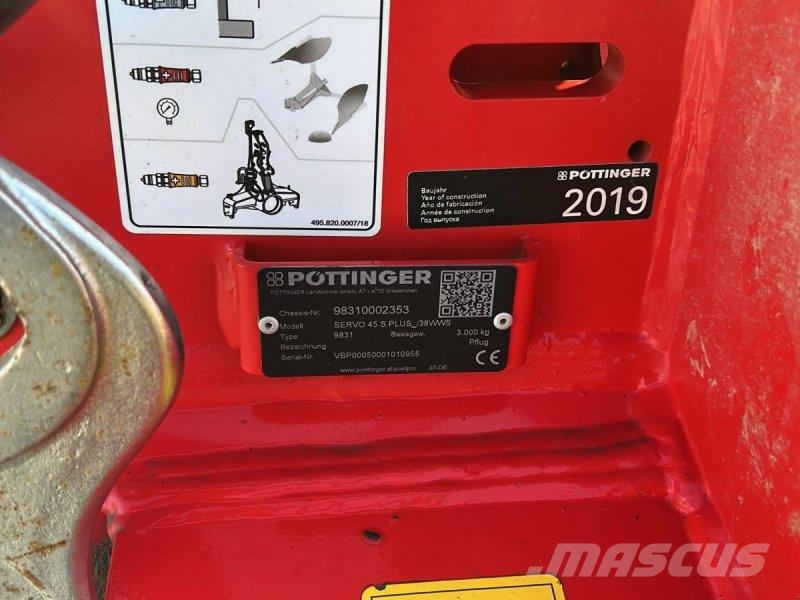 Pöttinger Servo 45 S Plus Konvenčné pluhy