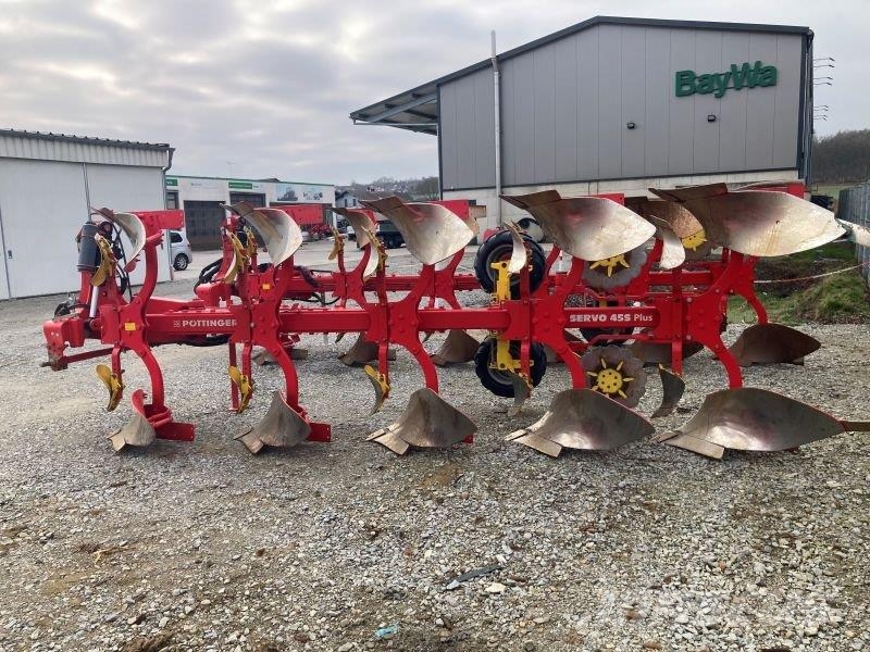 Pöttinger SERVO 45 S PLUS 傳統犁