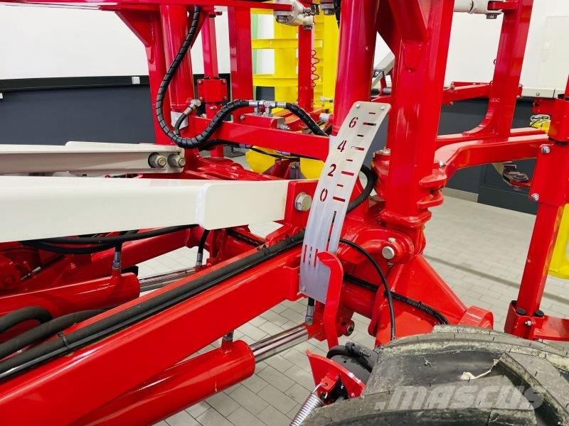 Pöttinger TERRIA 5040 Cultivadores