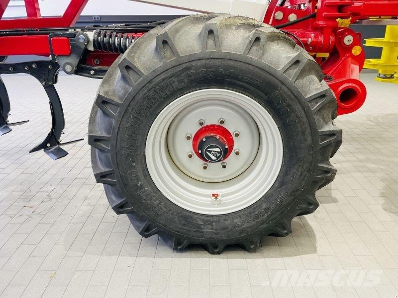 Pöttinger TERRIA 5040 Cultivadores