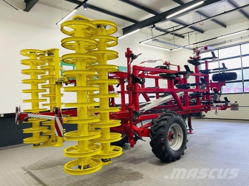 Pöttinger TERRIA 5040 Cultivadores