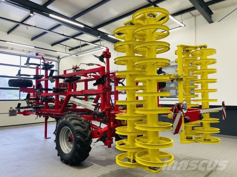 Pöttinger TERRIA 5040 Cultivadores
