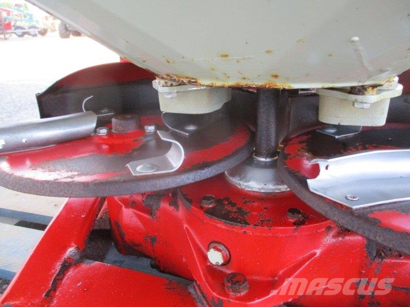 Rauch Komet ZS 600 N Kuivalannan levittimet
