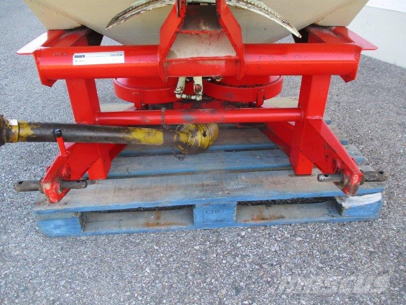 Rauch Komet ZS 600 N Kuivalannan levittimet