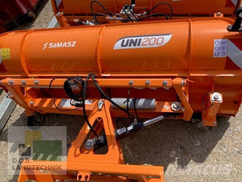 Samasz Uni 200 G حراثات ونصول الجليد