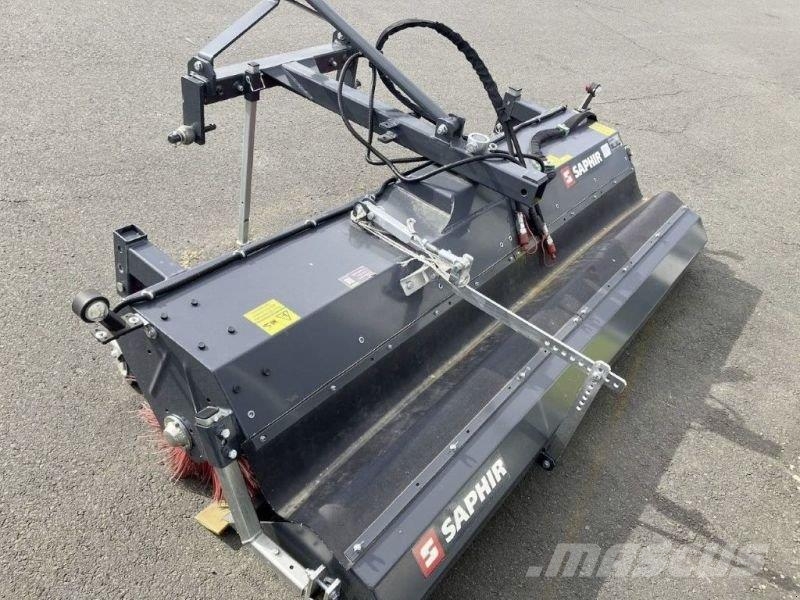 Saphir KEHRMASCHINE FKM 231 كناسات