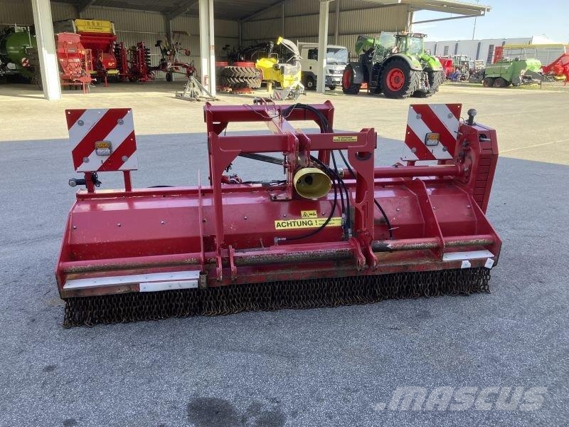Sauerburger PEGASUS 9500 + WM3000 HF حصادات الأعلاف