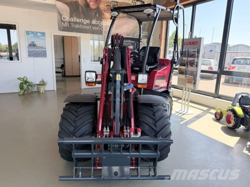 Schäffer 2630 フロントローダーとディガー