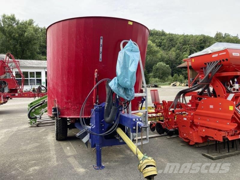 Siloking COMPACT 12 ملقمات خلاط
