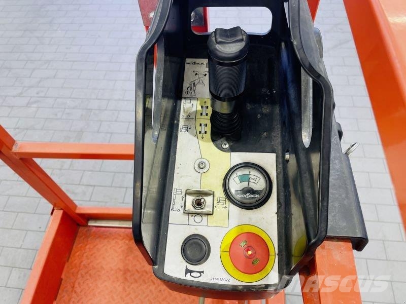 SkyJack SJ 12 Otros