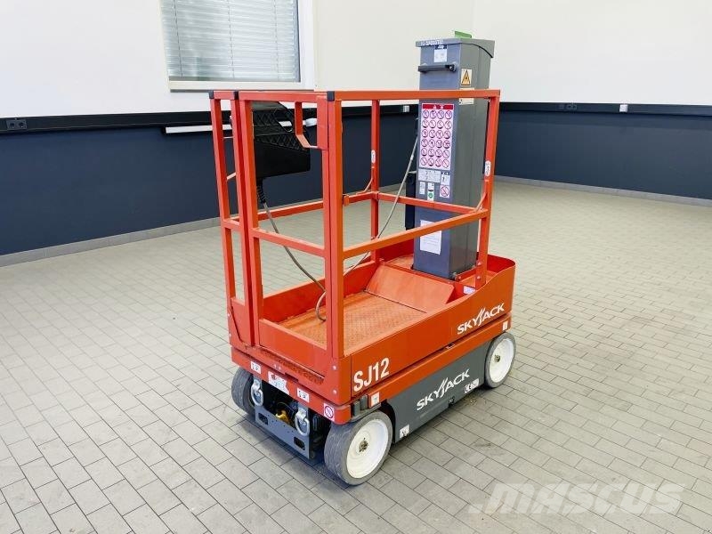 SkyJack SJ 12 Otros