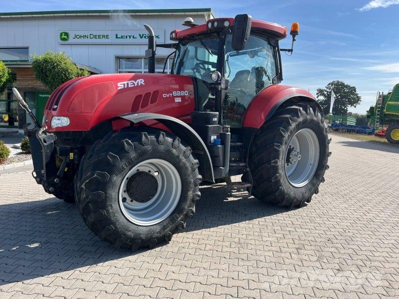Steyr 6220 CVT Tractoren
