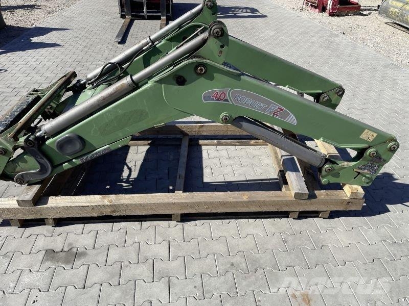 Stoll Rubust FZ 40 Čelni nakladalci in kopači
