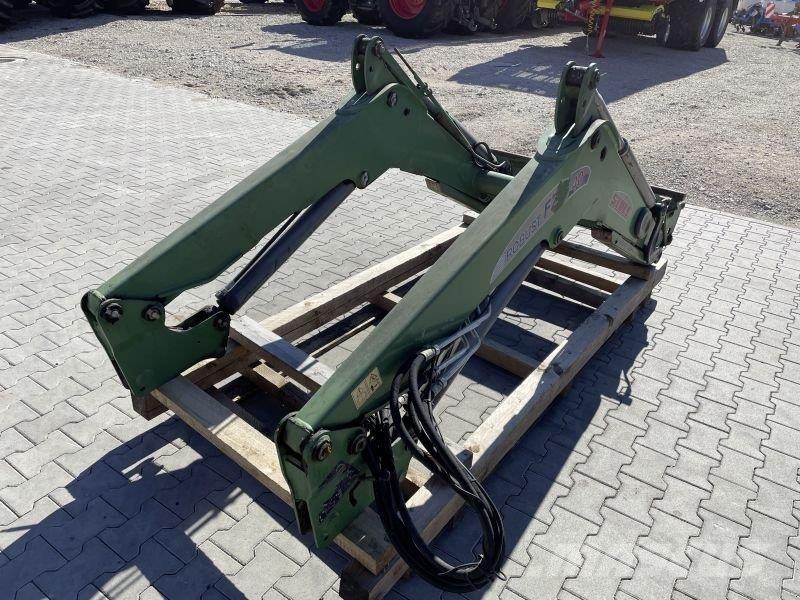 Stoll Rubust FZ 40 Čelni nakladalci in kopači