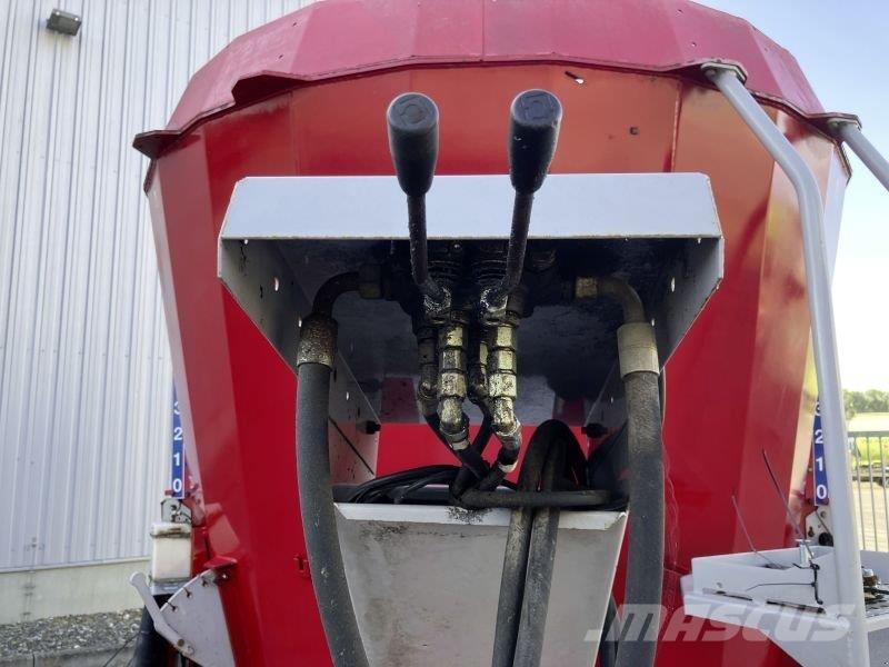 Stoll VM 10 ملقمات خلاط