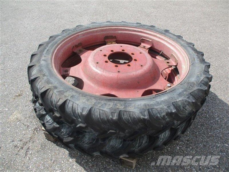 Taurus 230/95 R44 Gume, točkovi i felne