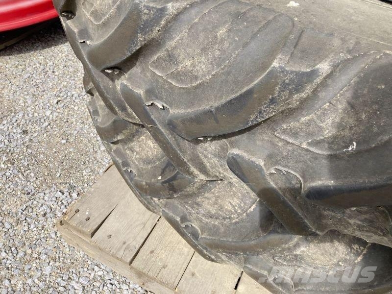 Taurus 270/95R42 U. 300/95R46 Gume, točkovi i felne