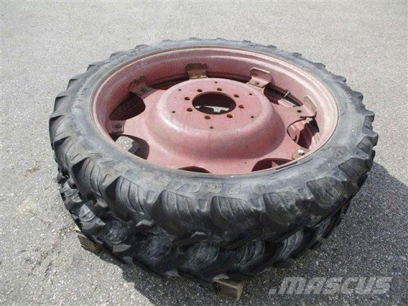 Taurus GEBR. RÄDER 195/65 R15 #371 Roti