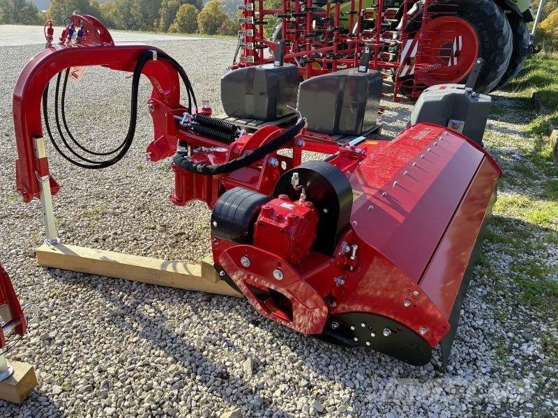 Tehnos MB 220 R Profi LW حصادات الأعلاف