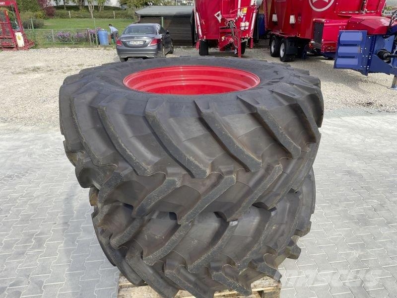 Trelleborg 2X 710/70 R38 TB Gume, točkovi i felne