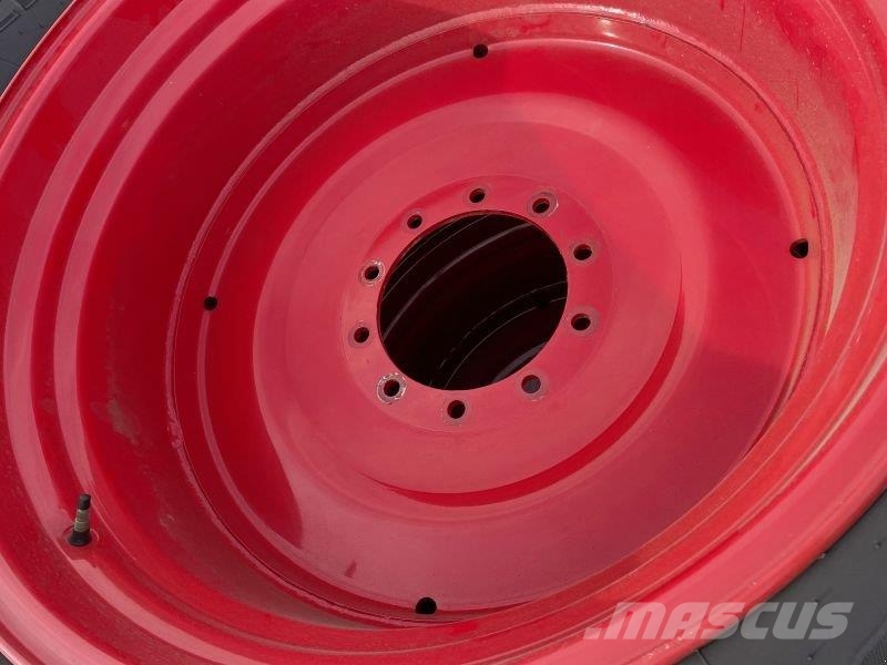 Trelleborg 2X 710/70 R38 TB Gume, točkovi i felne