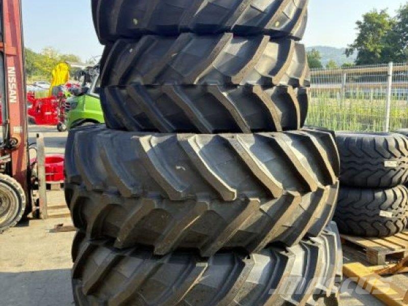 Trelleborg 540/65 R24 + 600/65 R38 Pneus Agrícolas