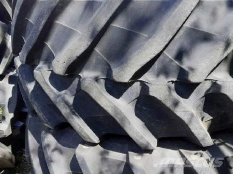 Trelleborg 600/65 R28 + 650/65R42 Overige grondbewerkingsmachines en accessoires