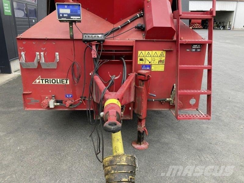 Trioliet TRIOMIX TM8 ملقمات خلاط