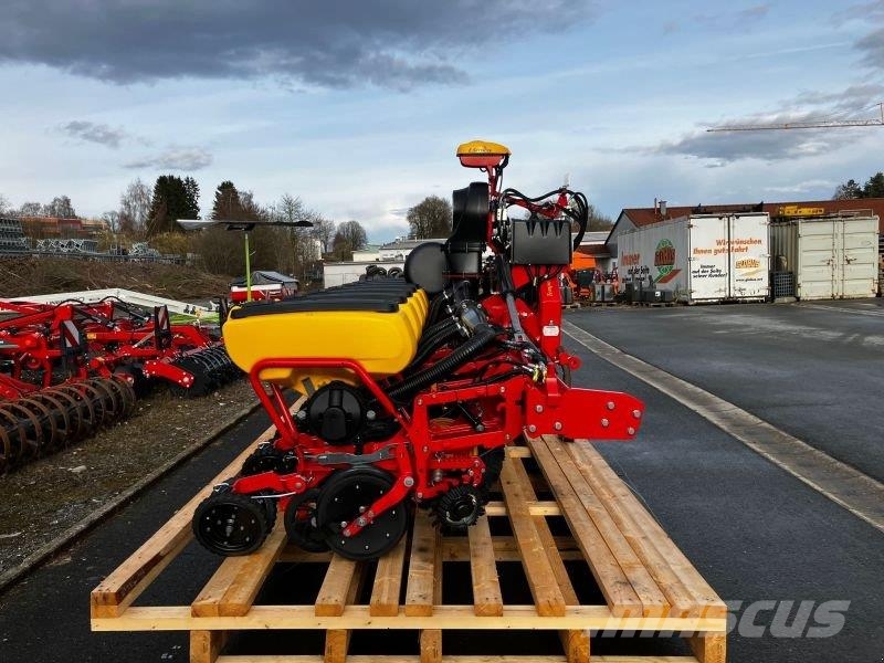 Väderstad TEMPO V 8 ماكينات وملحقات البذر الأخرى