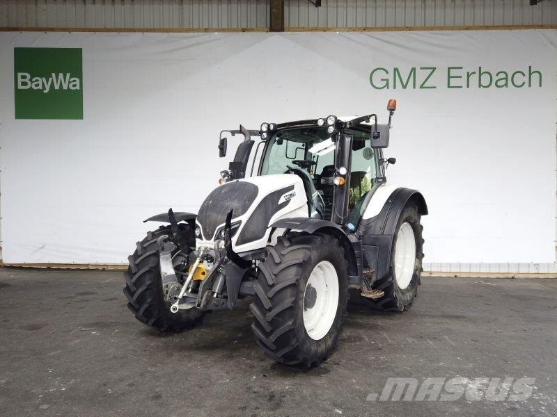 Valtra N134 H Tractoren