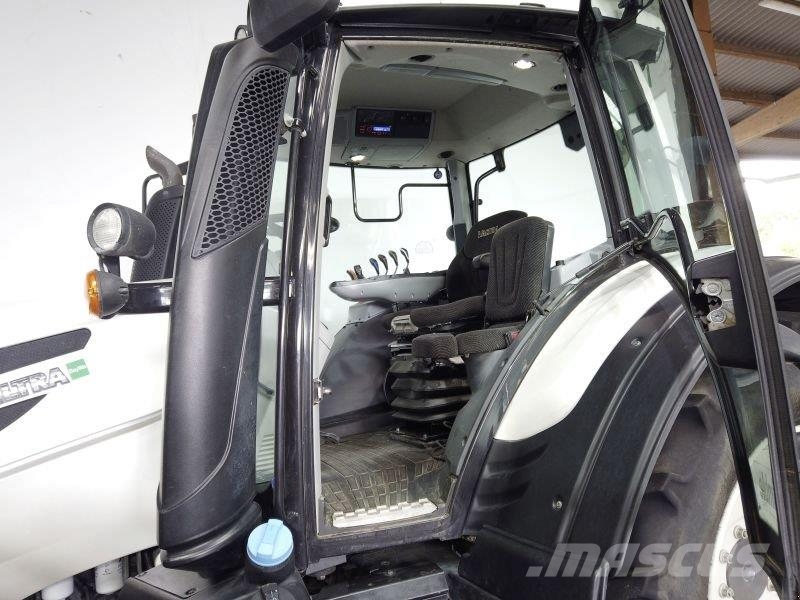 Valtra N134 H Tractoren