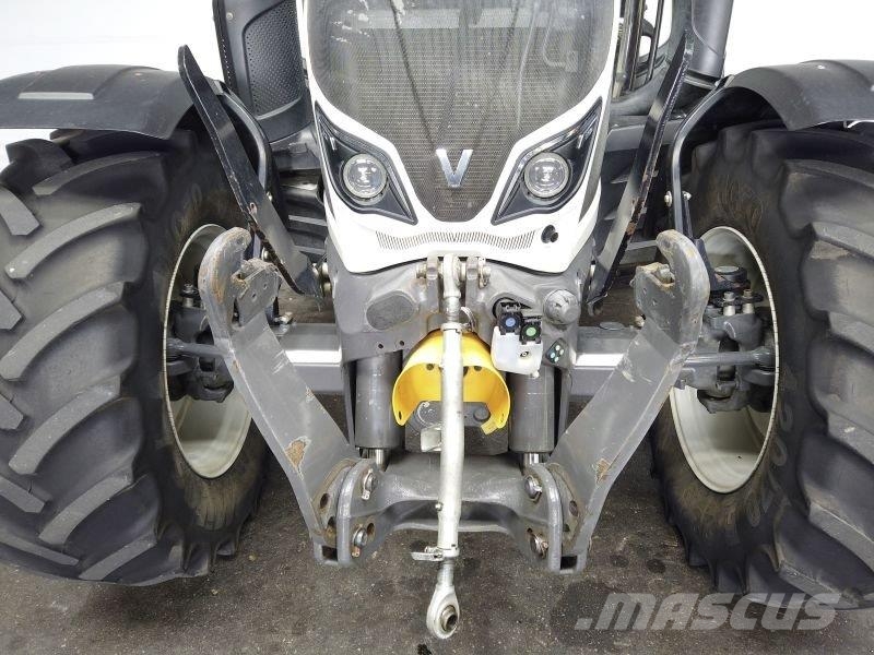 Valtra N134 H Tractoren