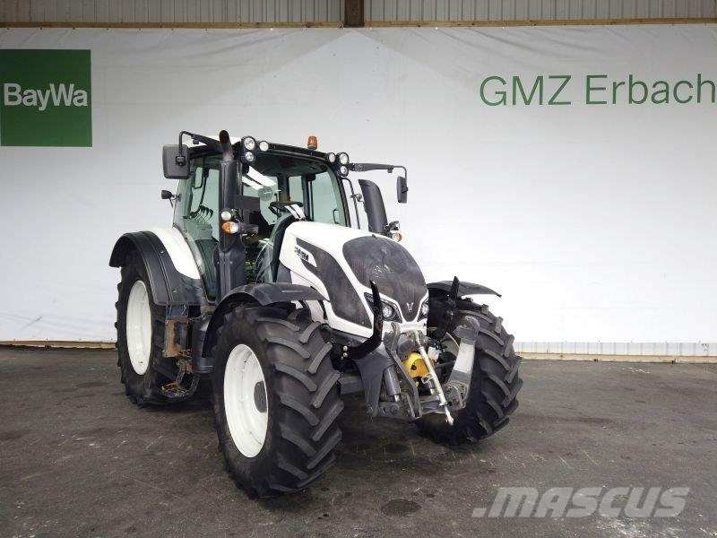 Valtra N134 H Tractoren