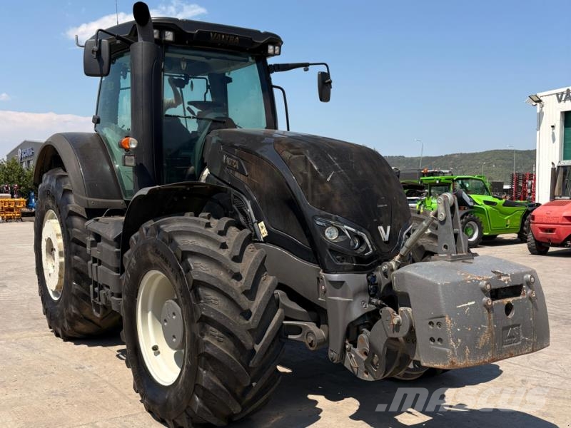 Valtra S274 Traktori