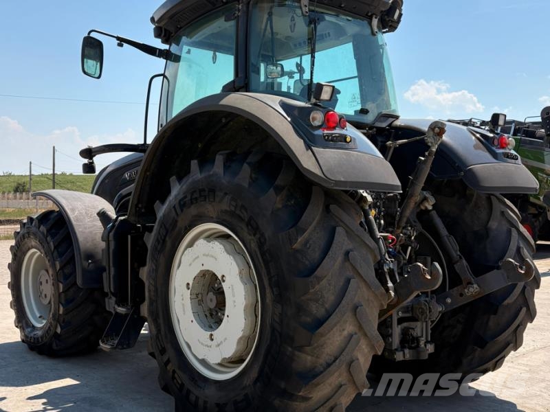 Valtra S274 Traktori