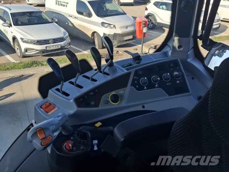 Valtra T154 H Tractoren