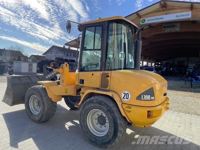 Volvo L 30B pro 轮式装载机