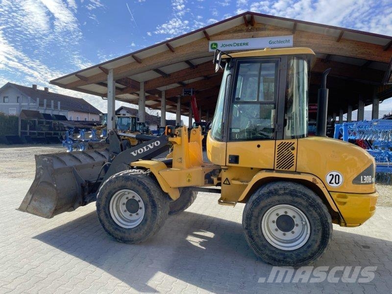 Volvo L 30B pro 轮式装载机
