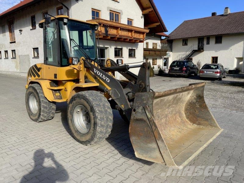 Volvo L 30B pro 轮式装载机
