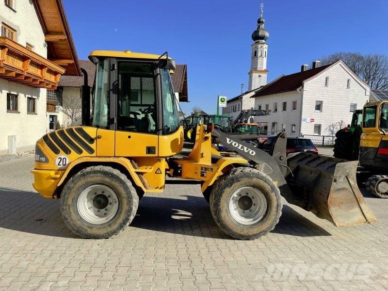 Volvo L 30B pro 轮式装载机
