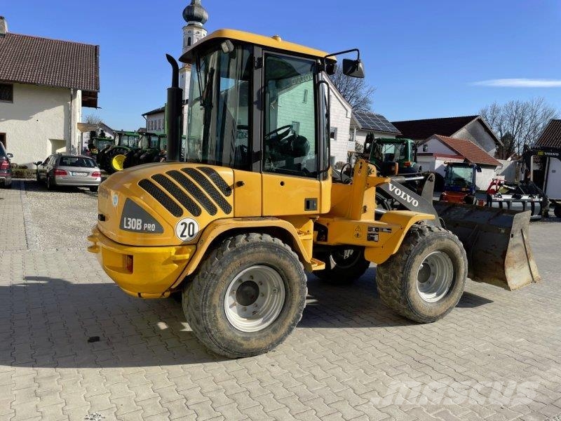 Volvo L 30B pro 轮式装载机