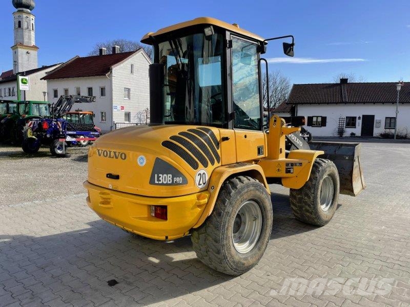 Volvo L 30B pro 轮式装载机