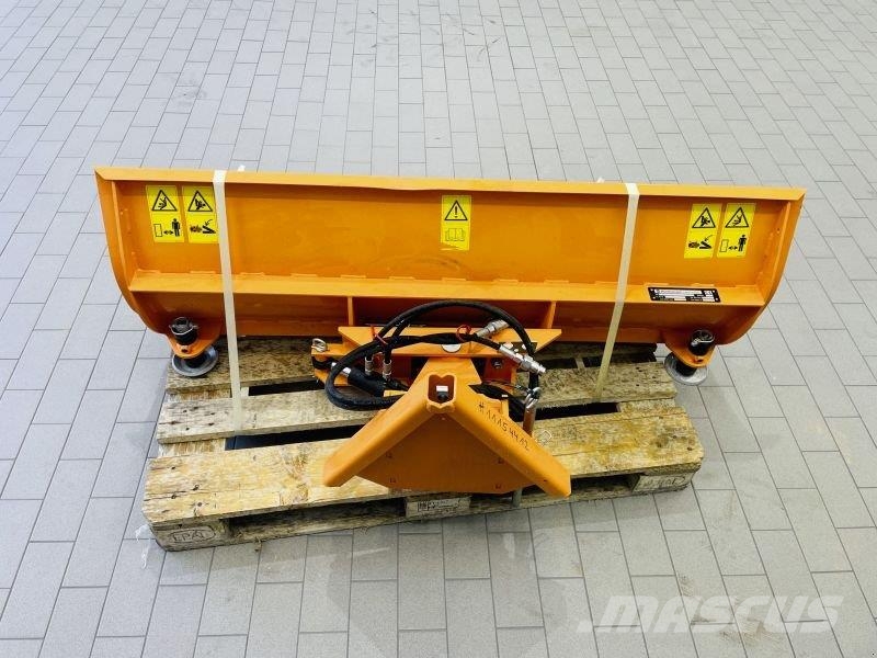 Wiedenmann SNOW MASTER 3403 حراثات ونصول الجليد
