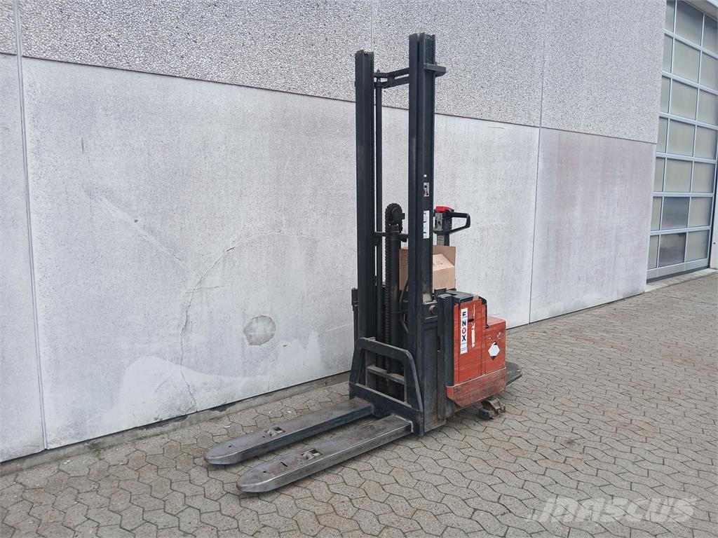 BT LSF 1250 شاحنات مناولة ذاتية الدفع