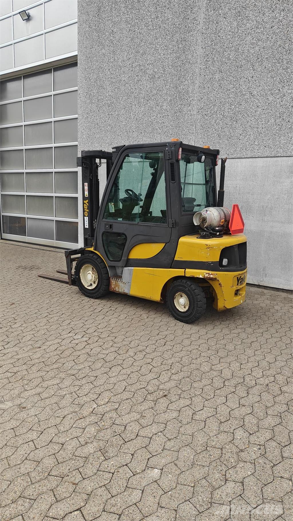 Yale GLP30VX Gázüzemű targoncák