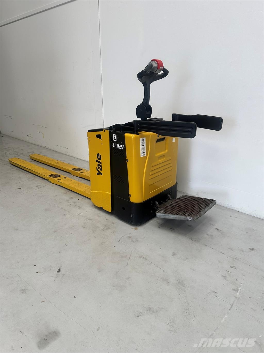 Yale MP20X FBW - 400 AH Låglyftare med plattform
