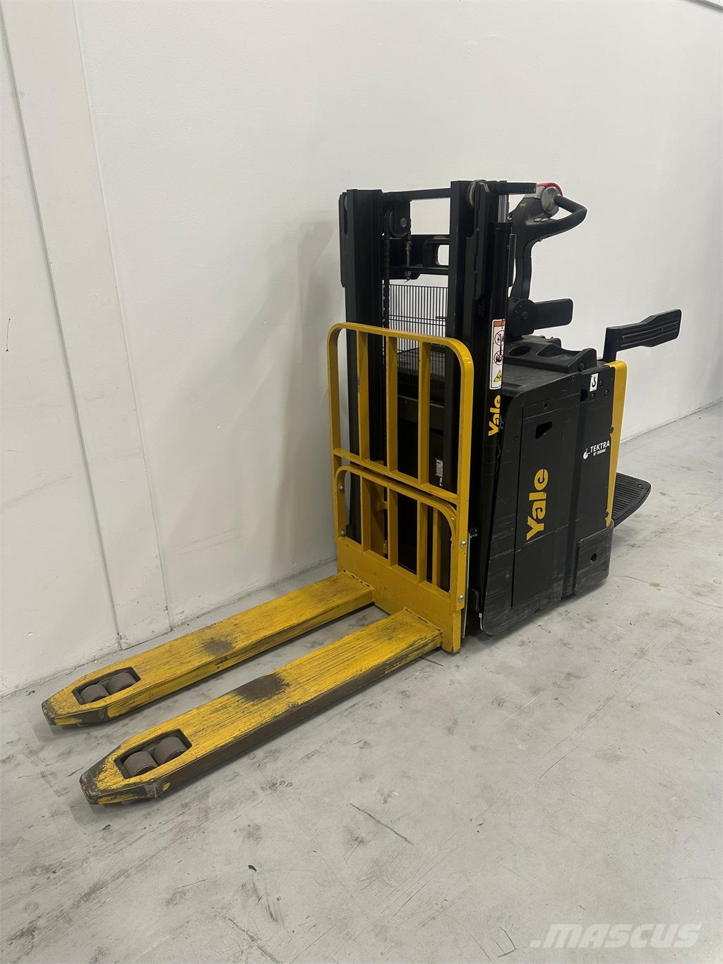 Yale MP20XD Elektromos gyalogkíséretű targoncák